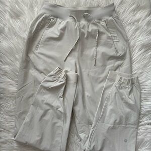 License to train High-Rise Pant